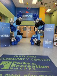 balloon arch for community center