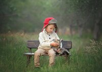 bespoke-child-portrait-photography-woodland-bench