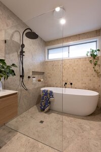 melbourne-family-bathroom-arched-marble-mosaic-bath