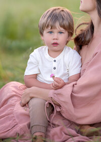 natural-boy-portrait-on-mothers-lap-melbourne