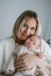 natural-studio-newborn-photography-by-sophie (7)