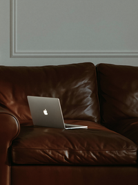u6512682322_httpss.mj.runpDI2Ky9pDNw_a_silver_apple_laptop_re_2e82451c-9beb-4f7b-8730-65ea2a9b2ed6_2