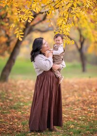 mother-and-baby-autumn-portrait-melbourne