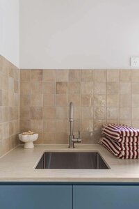 modern-laundry-design-neutral-tiles-melbourne