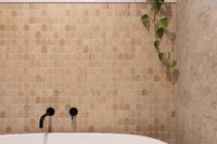 melanie-scaffidi-family-bathroom-bath-shower-combination