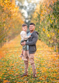 park-in-doncaster-dad-child-family-portrait