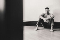 Male_Editorial_Boudoir_Photographers_012
