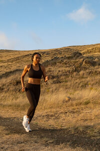 slo=laguna-lake-runner-sports-model-11