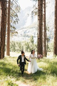 Yosemite-All-Inclusive-Elopement-by-Samantha-Josette-40