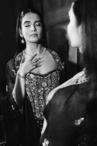 beautiful-couple-delhi-luxury-residential-wedding-hitched-and-clicked-photography-5