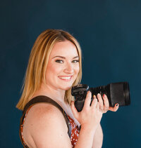 Kelsey headshot 1
