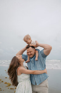 TheWhiteFamily-HannahDosterPhotography-86-Cinnamon-Shore-Port-Aransas-family-photographer-Corpus-Christi