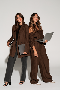 u6512682322_a_full_length_studio_shot_of_two_women_standing_b_2f08f6a8-b0b8-40b8-8556-fbc07ec93914_3