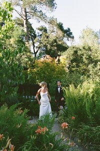 FILMWeddingPhotographerCouplesSanFranciscoNapaSonomaHealdsburgCarmelSantaBarbara_KendallAubreyPhotography_79