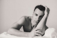 Male_Editorial_Boudoir_Photographers_008