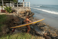 saladita-beach-surf-girl-06