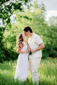 SNEAKPEEK-19