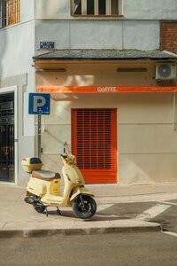 nuki-chikhladze-LaUZG9rMZsk-unsplash