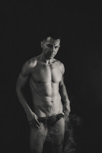 Male_Editorial_Boudoir_Photographers_013