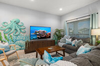 LivingRoomE1