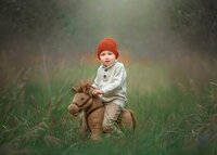 ethereal-child-portrait-photography-woodland-horse