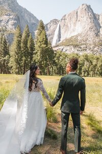 Yosemite-All-Inclusive-Elopement-by-Samantha-Josette-11