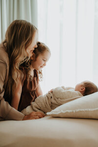 busselton-relaxed-newborn-photography-by-sophie2