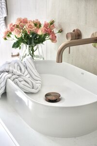 champagne-tapware-bathroom-design