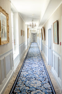 editorial-wedding-at-chateau-d-aveny-latelierplez-wedding-000000000028