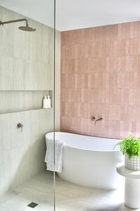 modern-bathroom-freestanding-bath-pink-tiles-melbourne