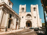 claudio-schwarz-IydSWl0xNfk-unsplash
