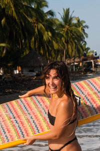 saladita-beach-surf-girl-22