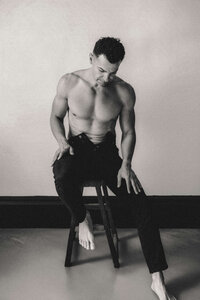 Male_Editorial_Boudoir_Photographers_002