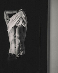 Male_Editorial_Boudoir_Photographers_025