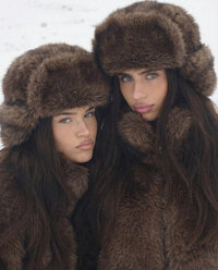 Powder - Two women in luxurious brown fur hats and coats - TVS