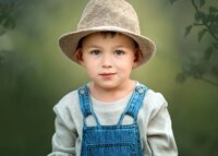 fine-art-child-portrait-photography-boy-in-hat