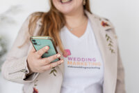 social-media-marketing-phone-IDo25_0753