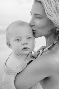 TheMeismerFamily-HannahDosterPhotography-48-Cinnamon-Shore-Port-Aransas-family-photographer-Corpus-Christi