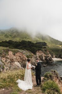 Big-Sur-Elopement-by-Samantha-Josette-Photography-10