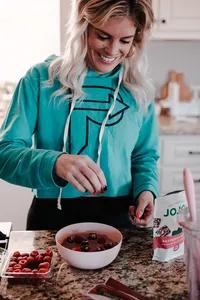 WhitneyJWebb_SmoothieBowls+Supplements_0048