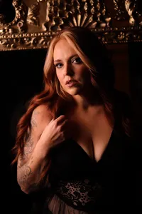 Professionally lit boudoir portrait of a woman photographed by Avid Artistry near Wichita, Kansas.