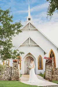 Luxury-Fort-Worth-Dallas-Bridal-Session-Wedding-Photographer-Portraits17