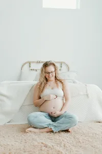 QuadCitiesMaternityPhotographer-11
