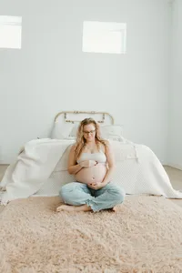QuadCitiesMaternityPhotographer-10