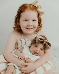 QuadCitiesNewbornPhotographer-17
