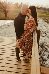 QuadCitiesEngagementPhotographer-23