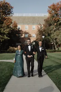 ShadowShinePictures-HollyAaras-Dearborn-Wedding-Photography-117