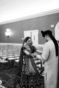 ShadowShinePictures-HollyAaras-Dearborn-Wedding-Photography-34