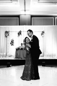 ShadowShinePictures-HollyAaras-Dearborn-Wedding-Photography-155