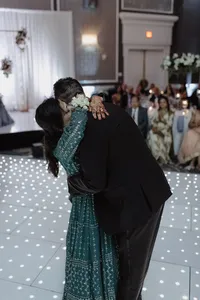 ShadowShinePictures-HollyAaras-Dearborn-Wedding-Photography-156